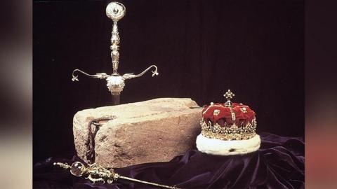 Stone of Destiny and Honours of Scotland