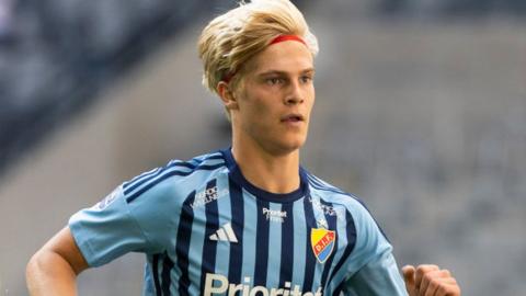 Lucas Bergvall in action for Djurgarden