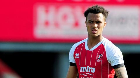 Elliot Bonds in action for Cheltenham Town