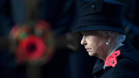 Queen at London memorial