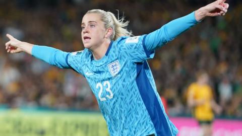 Alessia Russo celebrating her goal for England against Australia