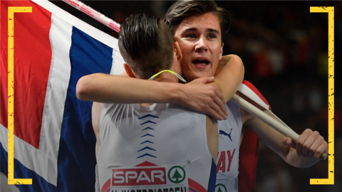 Jakob Ingebrigtsen celebrates