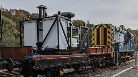 The technology on a rail carriage