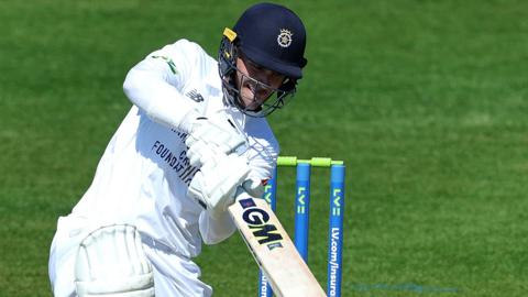 Nick Gubbins bats for Hampshire