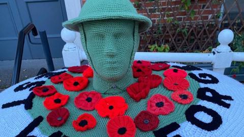Knitted soldier