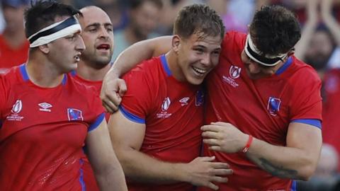 Chile celebrate a try against Argentina