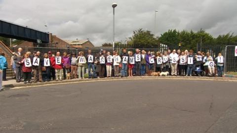 Wareham Crossing protest