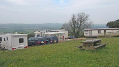 The Ridgeway, Maenorbŷr Newydd