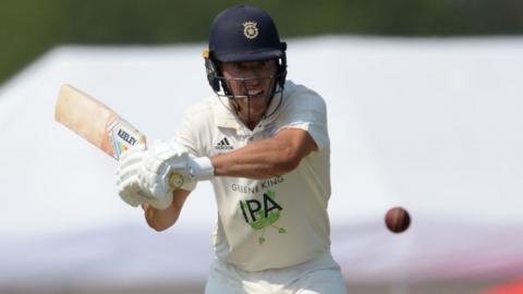 Joe Weatherley batting for Hampshire