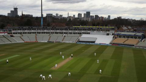 Edgbaston was under cloud cover for a second day for Warwickshire's meeting with Derbyshire