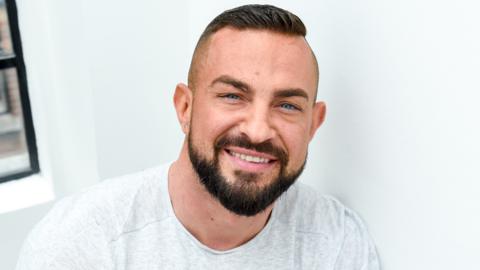 Robin Windsor on the Alan Carr and Melanie Sykes show on BBC Radio 2 on Saturday 08th September 2018.