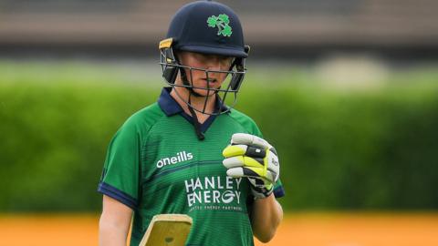 Number nine batter Arlene Kelly top-scored for Ireland with an unbeaten 28