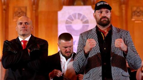 Usyk and Fury pose for photographs in Saudi Arabia 