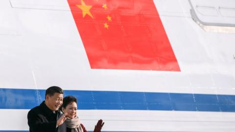 Xi Jinping lands in Switzerland