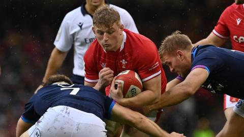 Wales flanker Jac Morgan in action against Scotland