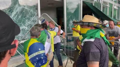 Protesters smash Brazilian Supreme Court's windows