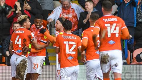 Marvin Ekpiteta scores for Blackpool