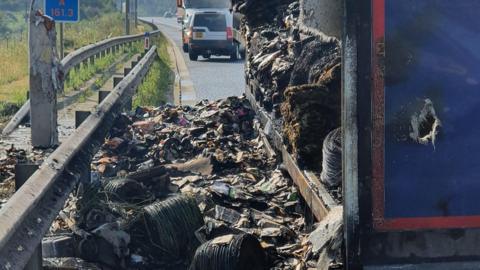 Lorry fire on M25