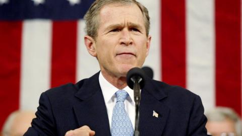 Bush - speaking before a crowd