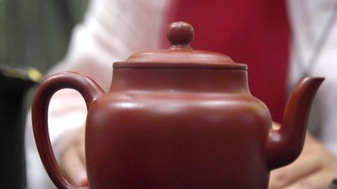 A tea pot