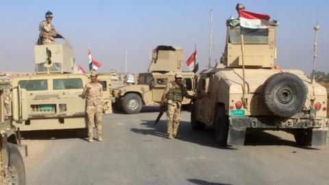 Iraqi forces gather in the Rawa area on 11 November 2017