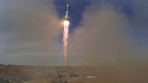 Soyuz lift-off on 20/4/2017