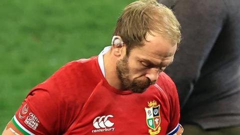 Alun Wyn Jones looks down