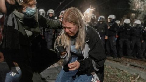 People block a street near the house of Law and Justice leader Jaroslaw Kaczynski during a protest in Warsaw, Poland October 23, 2020.