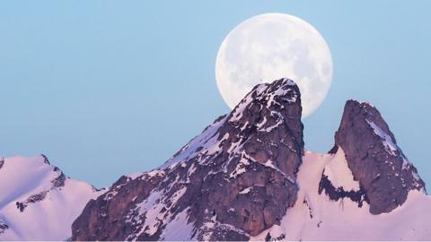 Super snow moon in Switzerland