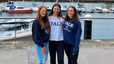 Ava Canney, Patti Mullin, and Éle Donegan