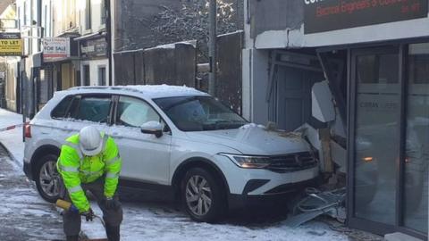 Car crashes into business in Derry Thursday 19 January 2023