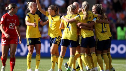 Sweden retake lead