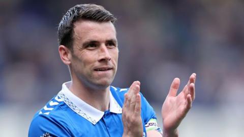 Seamus Coleman claps