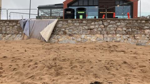 Close up of the sea wall in Exmouth