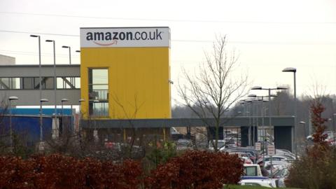 Amazon distribution depot in Dunfermline