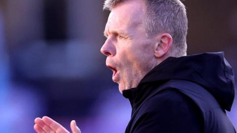 Mark McCall coaching Saracens