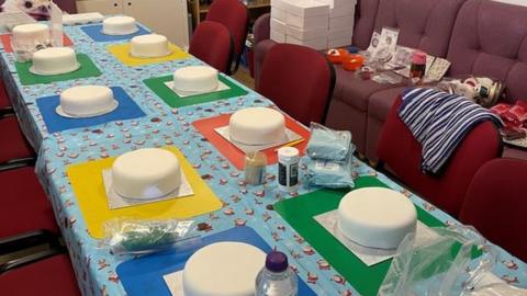 Christmas cake class