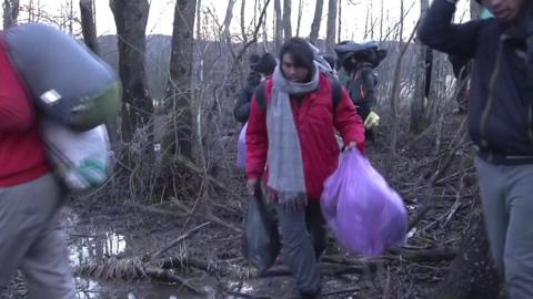 Migrants returning to Lipa camp, 30 Dec 2020