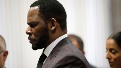 R. Kelly appears for a hearing at Leighton Criminal Court Building in Chicago