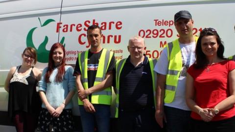 Gwirfoddolwyr FareShare Cymru