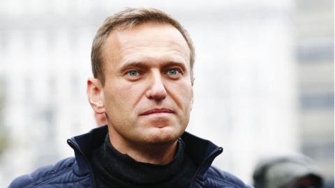 Alexei Navalny fell ill when flying from Moscow to Tomsk