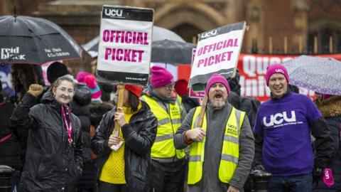 union picket line at Queen's University Belfast