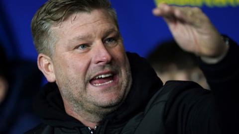 Oxford United head coach Karl Robinson