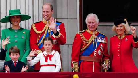 Royal Family on balcony