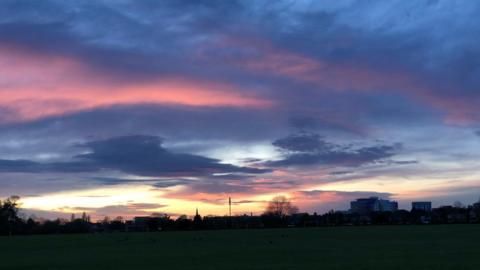 A stunning sunset snapped by Weather Watcher sun in Langley Marish, Slough