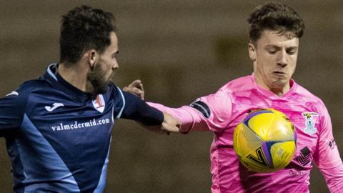 Raith Rovers against Inverness Caledonian Thistle