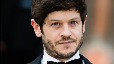 Iwan Rheon yw Llywydd dydd Llun yn Eisteddfod yr Urdd Caerdydd a'r Fro