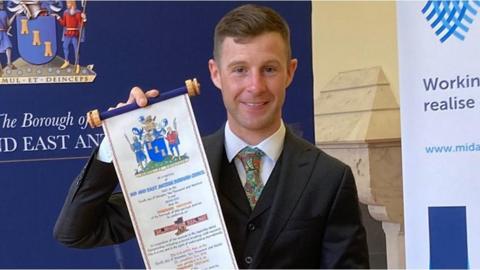 Jonathan Rea receives Freedom of the Borough