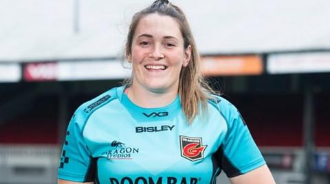 Cerys Hale playing for Dragons