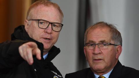 Scotland manager Alex McLeish with SFA president Alan McRae